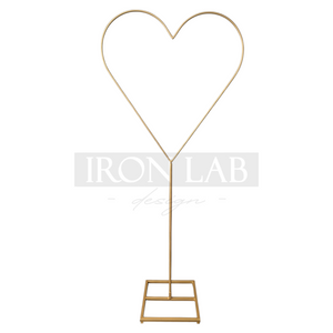 Cuore_su_asta_oro_per_eventi_feste_wedding_planner