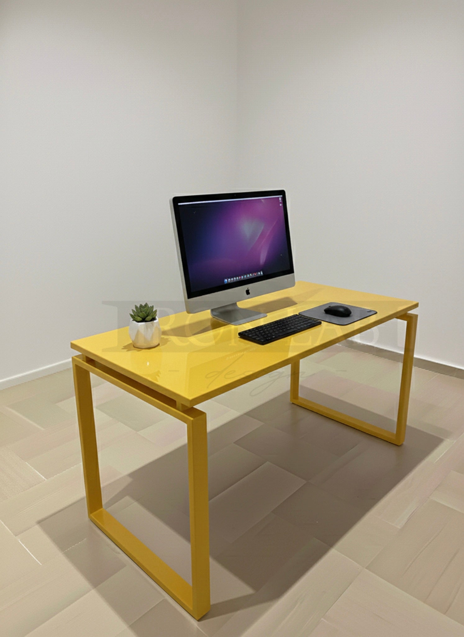 Scrivania in Ferro Smontabile Artigianale Gialla