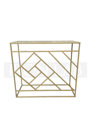 Tavolo_Geometrico_oro_per_allestimento_party_wdding