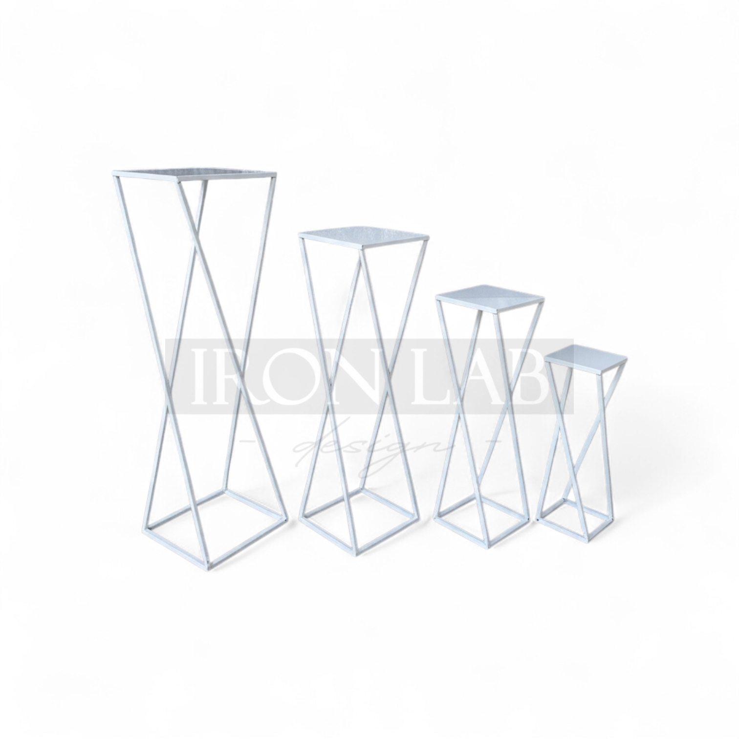alzate_set_da_4bianco_in_ferro_per_feste_eveti__wedding_planner_allestimenti