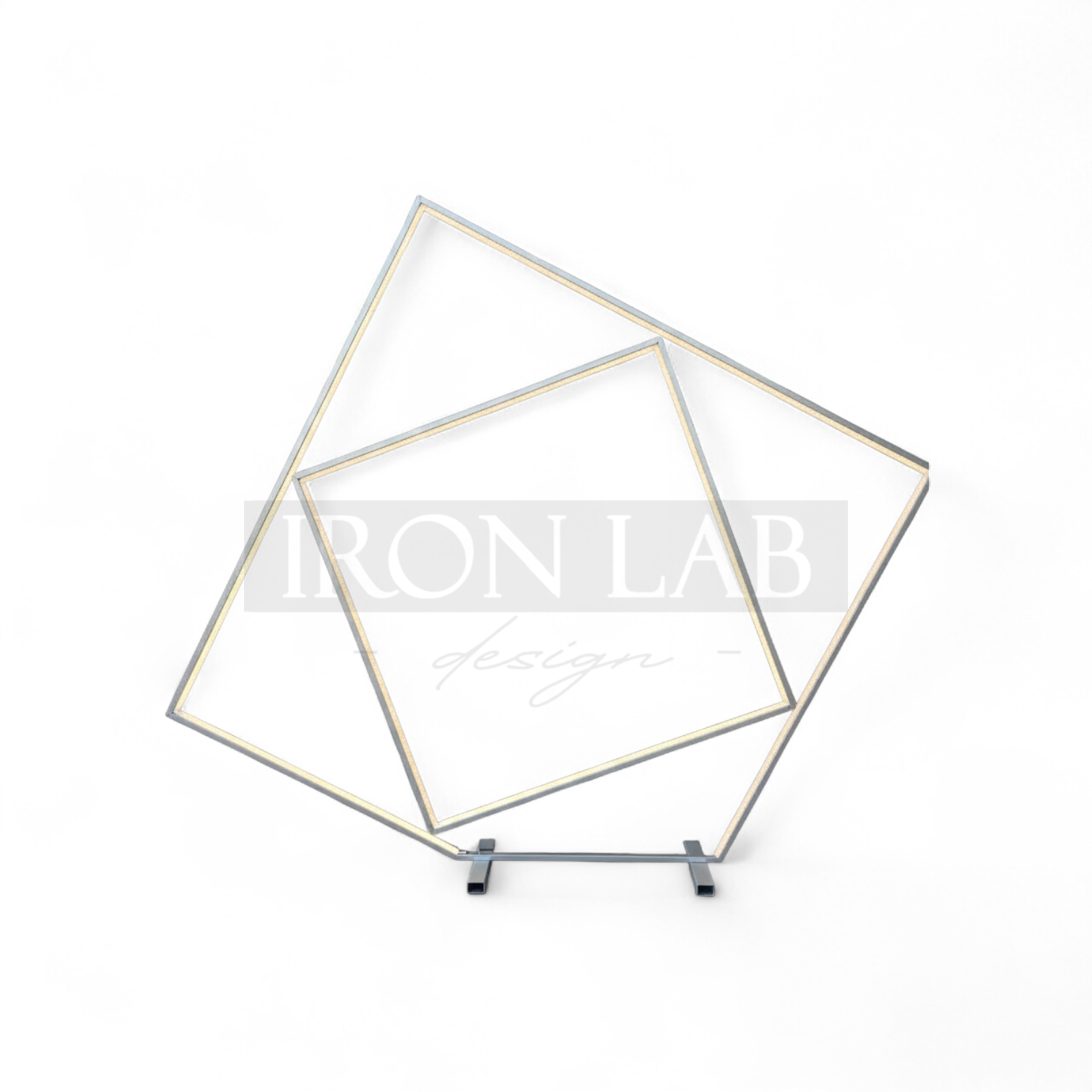 quadrato_doppio_con_led__argento__sfondi_struttura_per_passaggio__oro__in_ferro_per_feste_eveti__wedding_planner_allestimenti