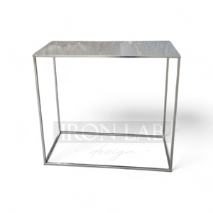 tavolo_in_ferro__per_confettata_oro__sfondi_struttura_per_passaggio__oro__in_ferro_per_feste_eveti__wedding_planner_allestimenti