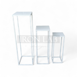 tris_alzate_classica_per_confettata_bianco__sfondi_struttura_per_passaggio__oro__in_ferro_per_feste_eveti__wedding_planner_allestimenti