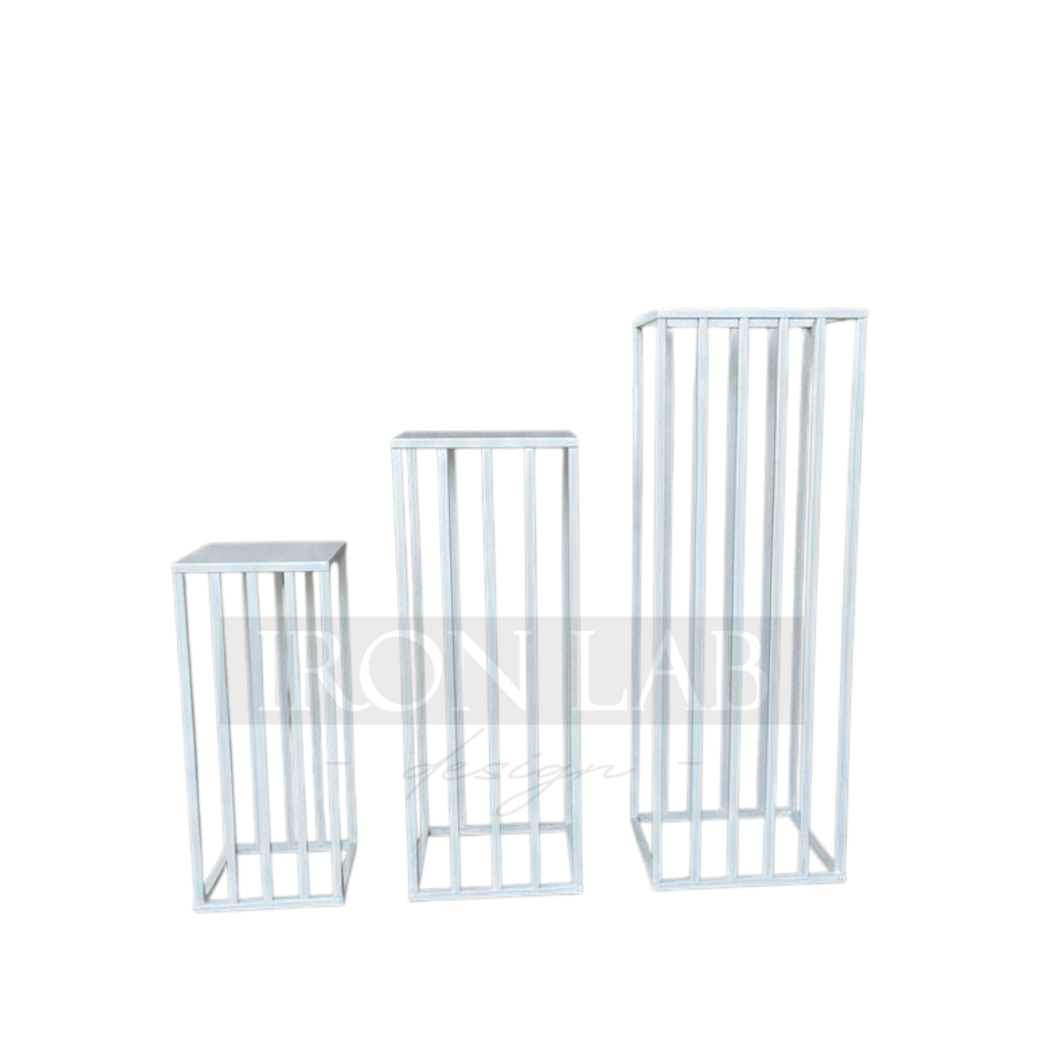 tris_alzate_empire_bianco_per_allestimenti_matrimoni_wedding_planner