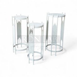 tris_alzate_per_confettata_bianco__sfondi_struttura_per_passaggio__oro__in_ferro_per_feste_eveti__wedding_planner_allestimenti