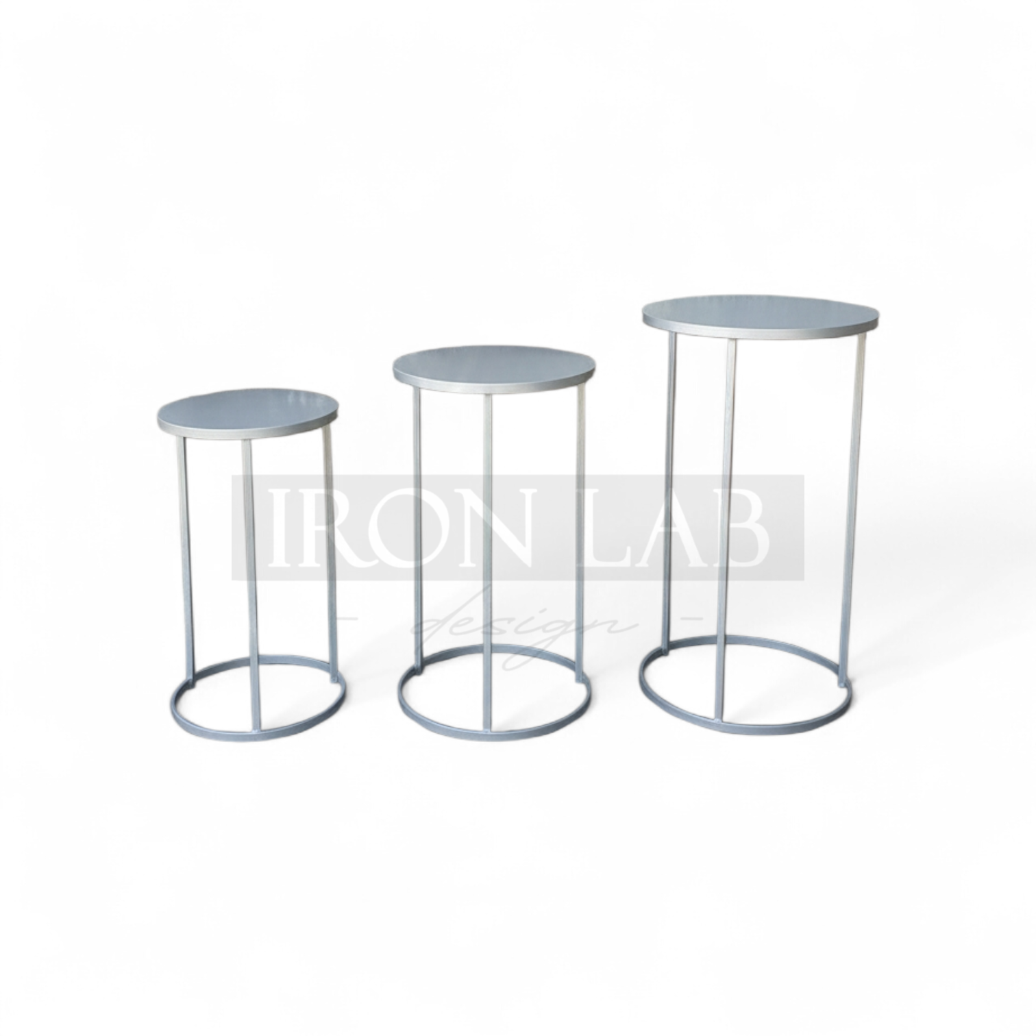 tris_alzate_per_confettata_rotonda____oro__sfondi_struttura_per_passaggio__oro__in_ferro_per_feste_eveti__wedding_planner_allestimenti